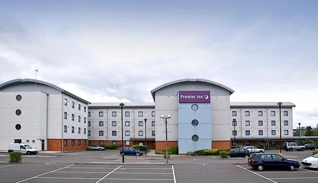 Premier Inn London Енфийлд Екстериор снимка